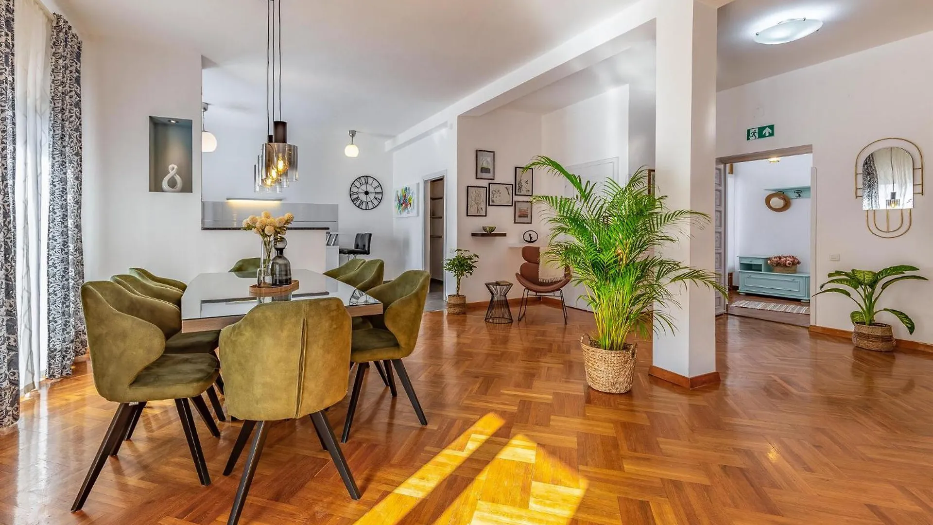 4 Bedroom Gorgeous Apartment In Medulin Croatie